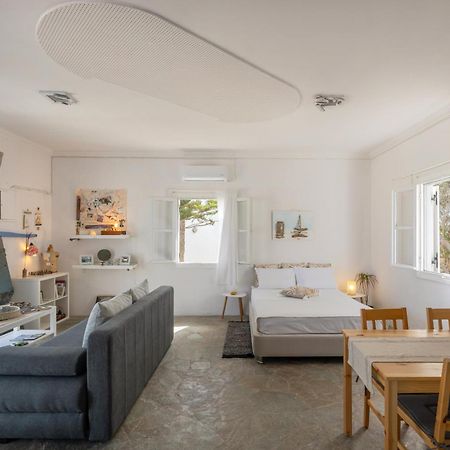 Studio Home Náousa Rom bilde