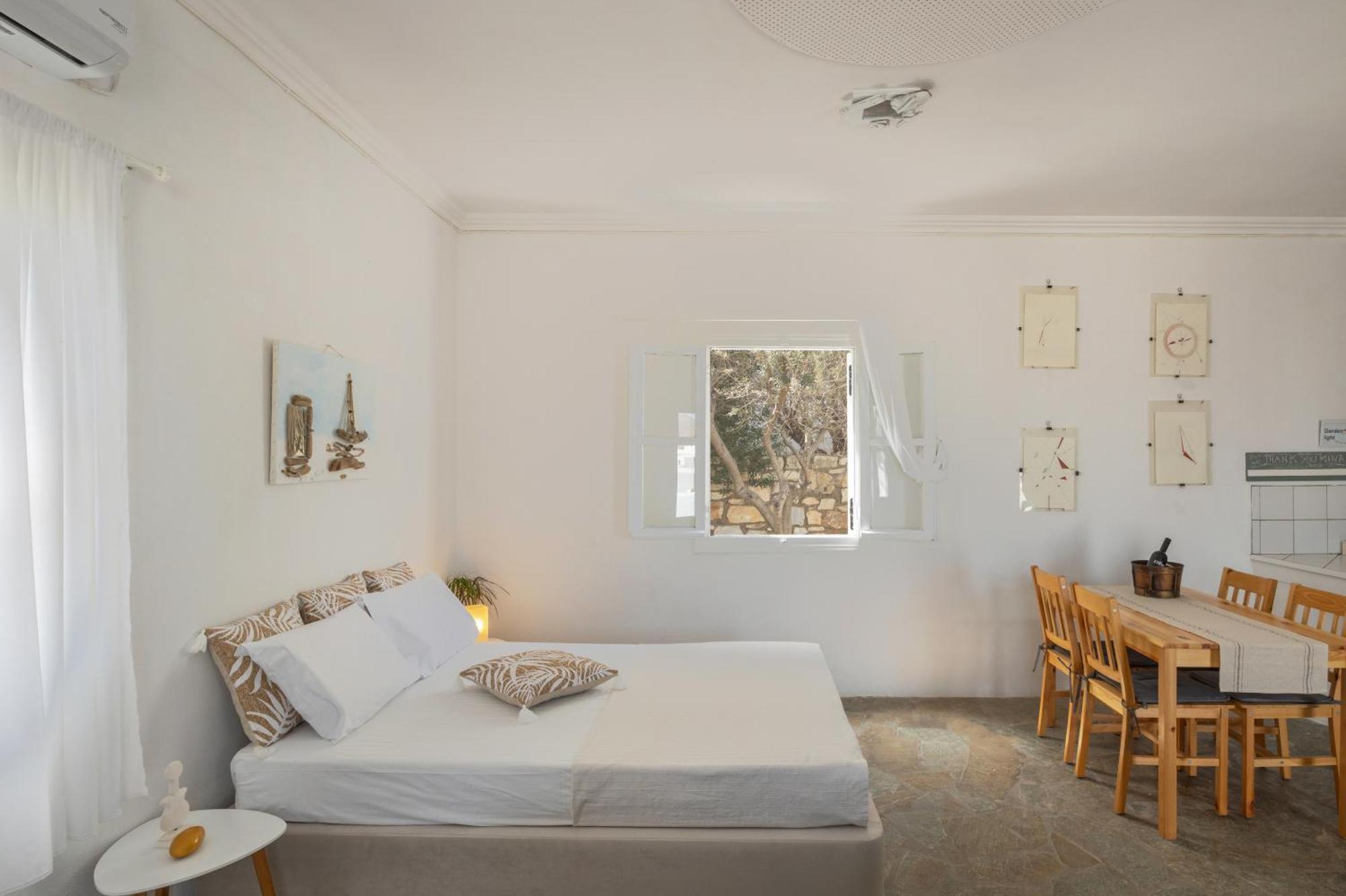 Studio Home Náousa Rom bilde