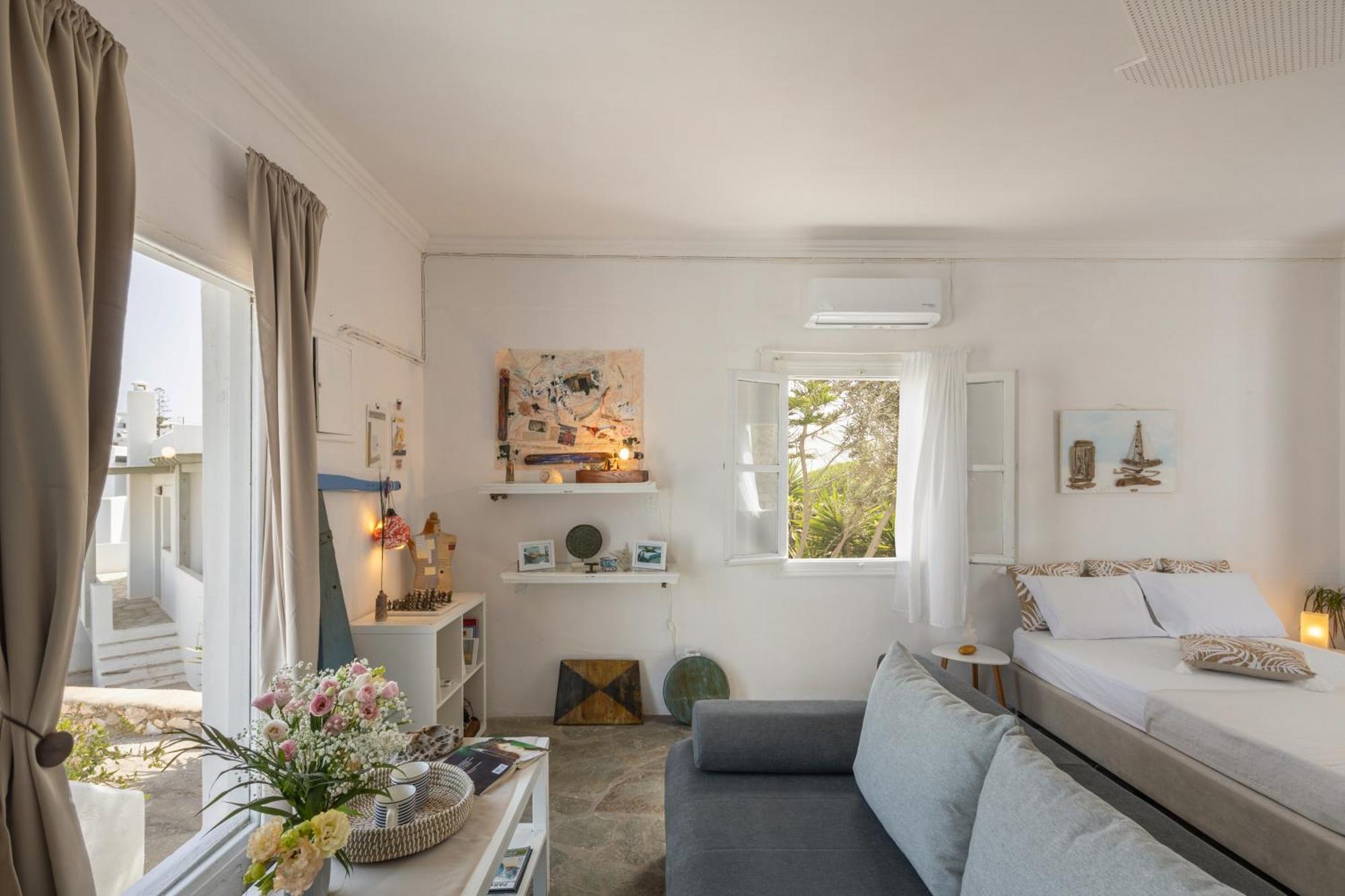 Studio Home Náousa Rom bilde